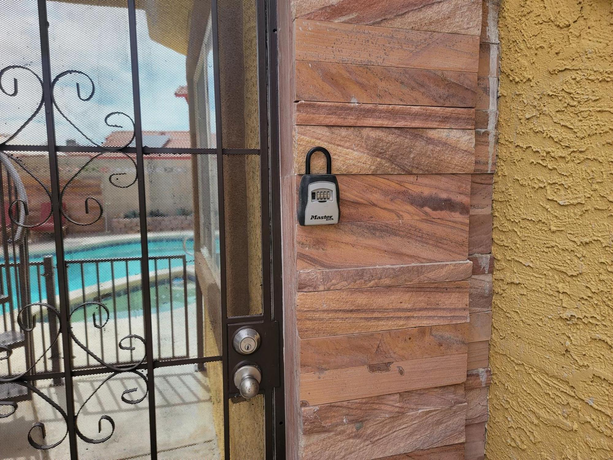 Villa Juan Guest House Private Лас Вегас Екстериор снимка